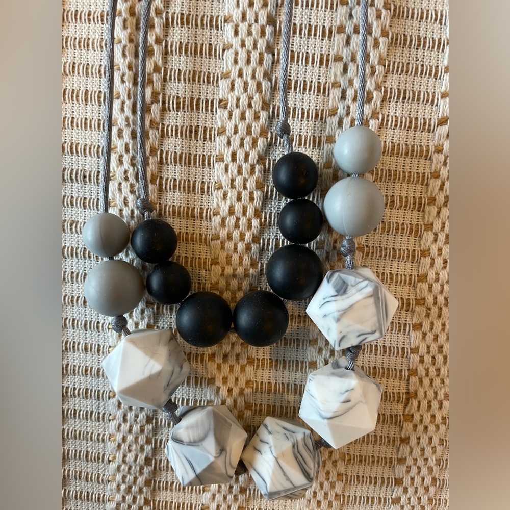 Teething necklace silicone nursing